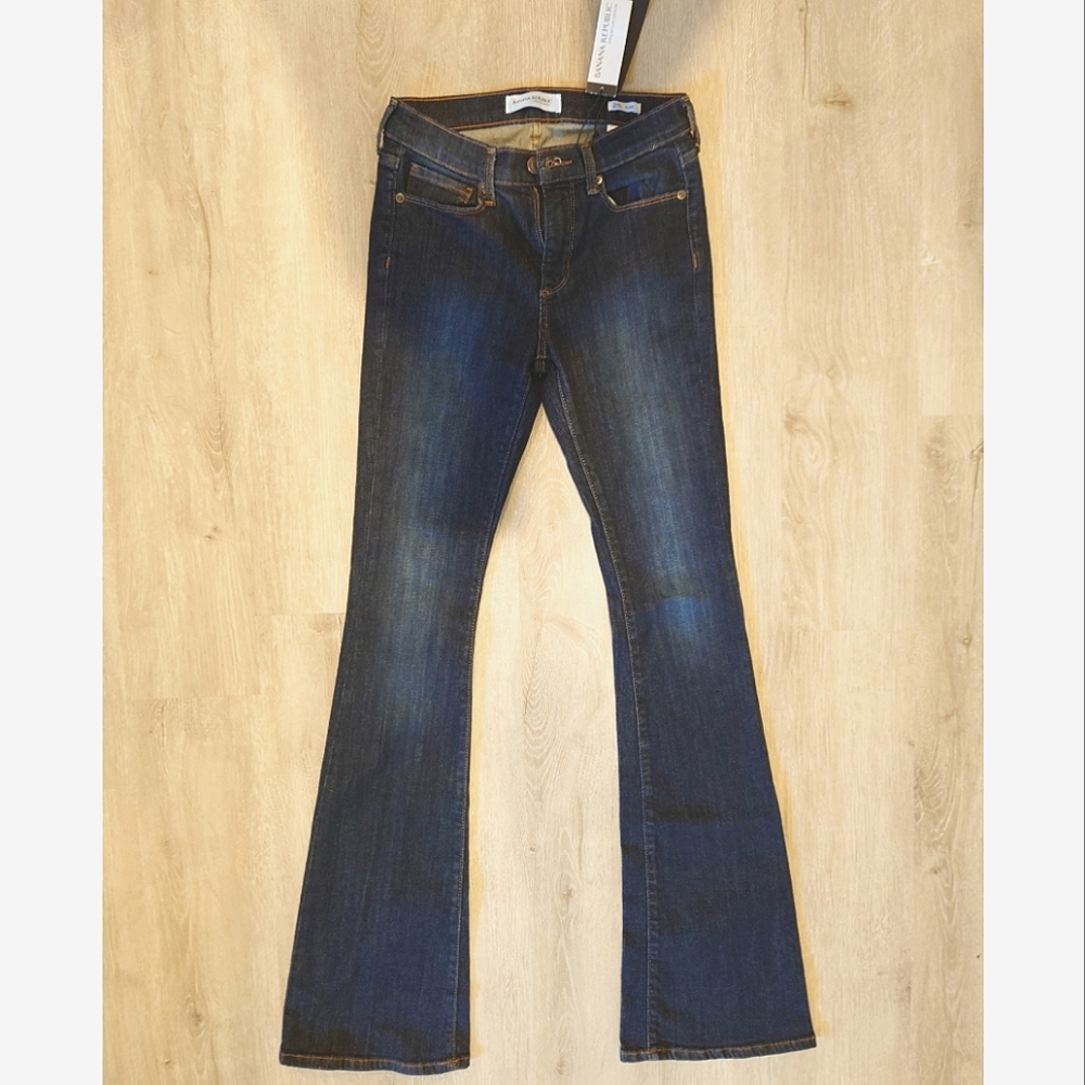 Banana Republic Jeans Flare Size 25 NEW